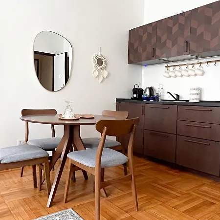 Appartement Cozy Duomo - Elegant & Quiet, 300m From Cathedral Milan